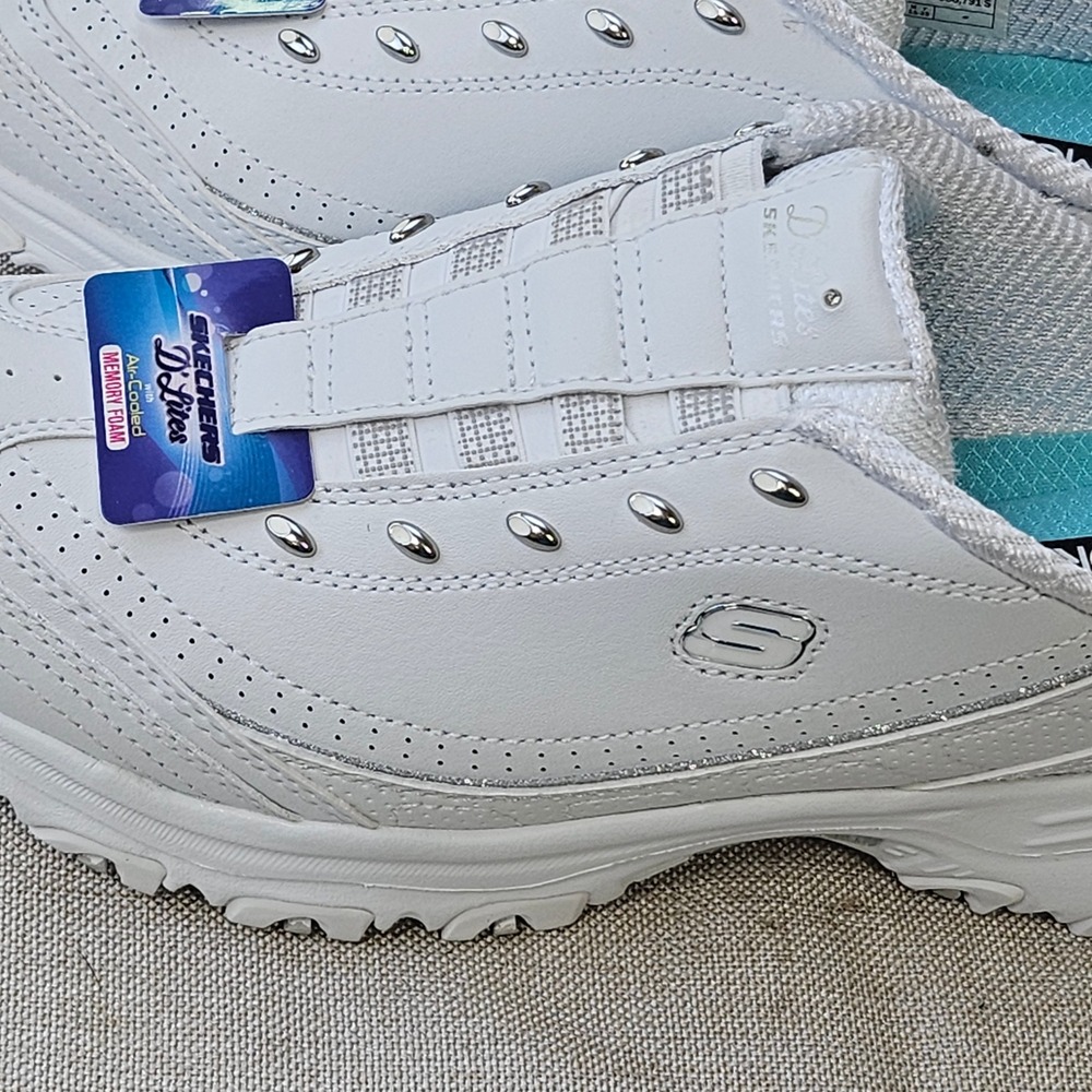 Skechers D'Lites Resilient Womens 9 White Silver Leather Mule Sneakers 11933 NEW - Picture 10 of 11